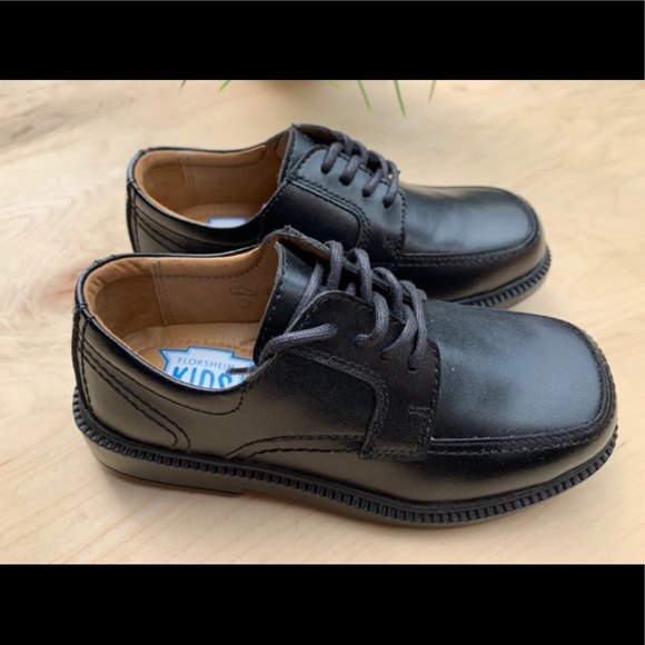 Florsheim boys black dress shoes - Picture 5 of 14